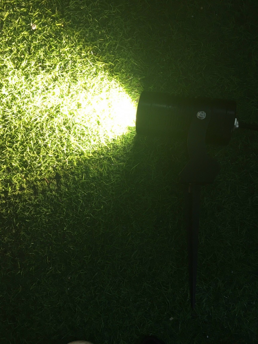 Đèn led cắm cỏ 20w 1