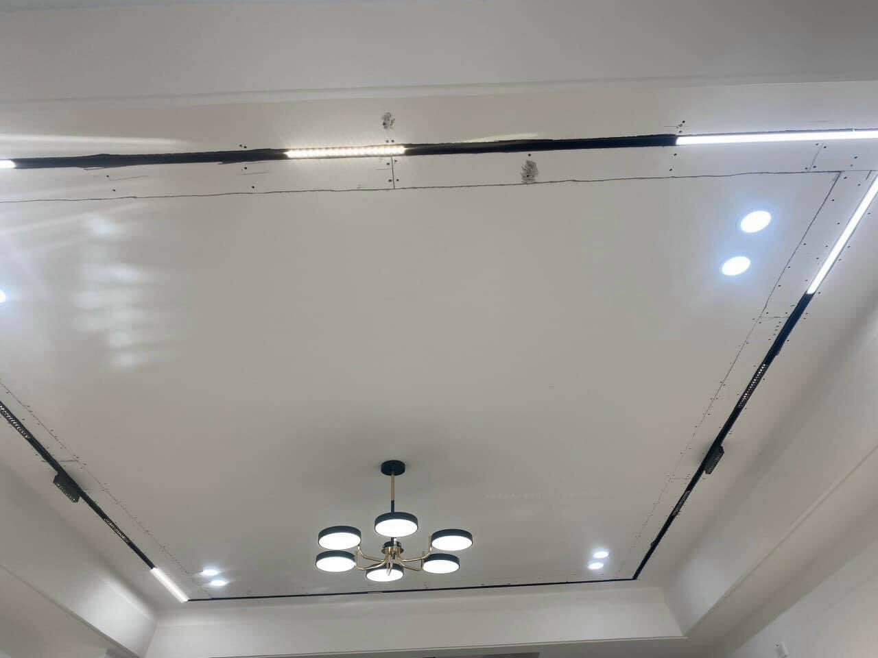 Đèn led ray nam châm chiếu điểm 18W 1