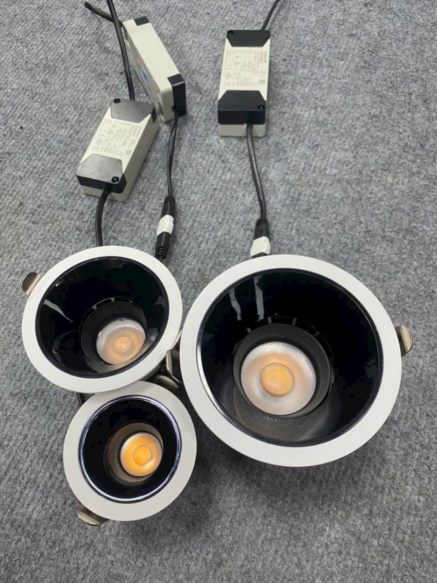 đèn âm trần philips