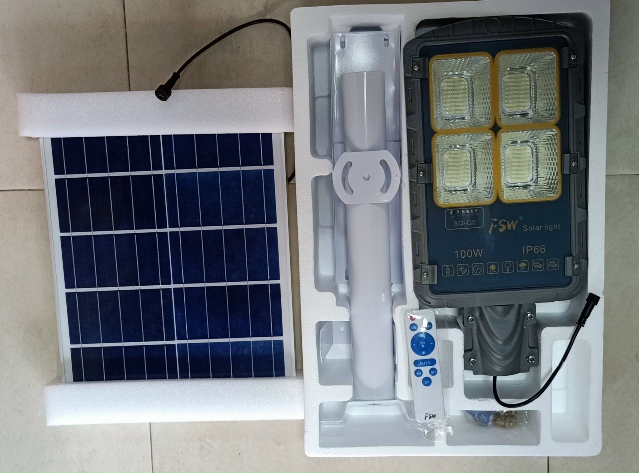 đèn pha led 100w solar light
